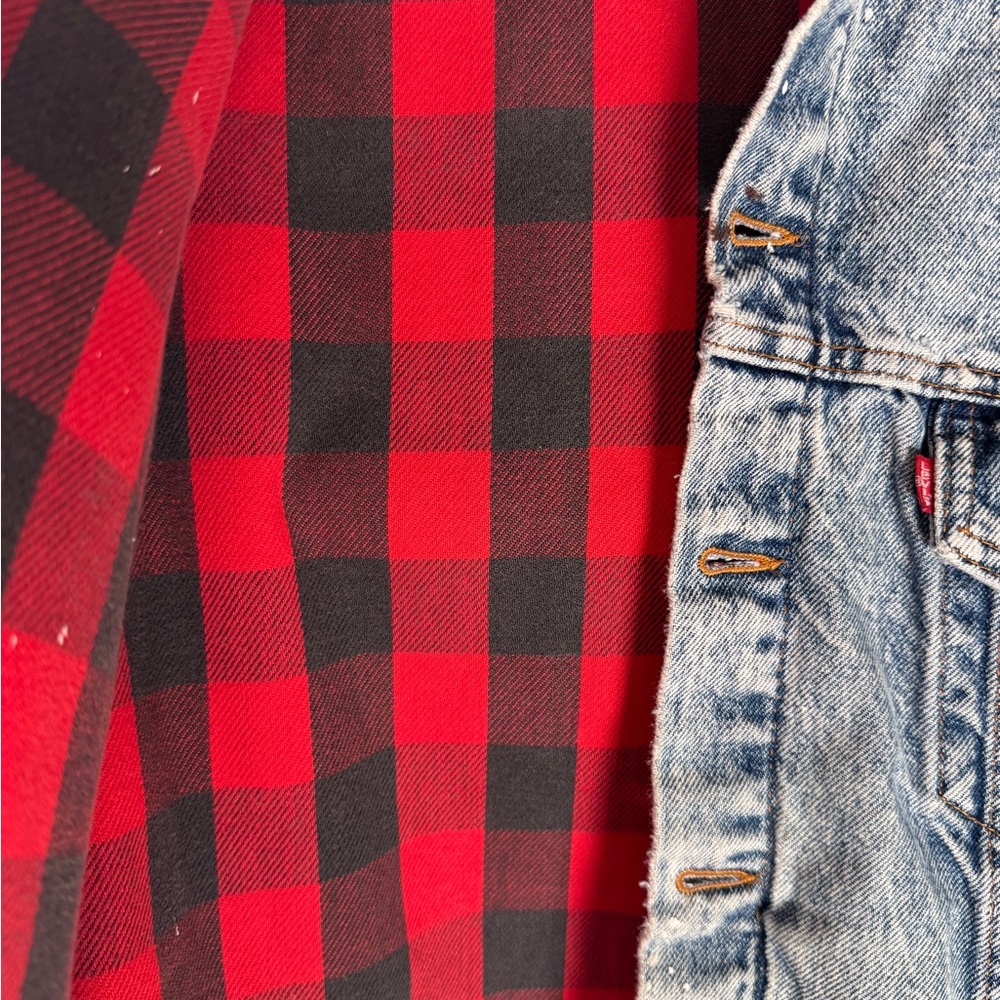 Levi's 80's Denim Trucker Jacket Distressed Men's L Flannel lined Red Plaid USA - Picture 3 of 16